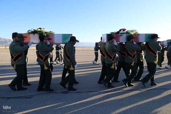 استقبال از پیکر شهدای گمنام در شهرکرد‎