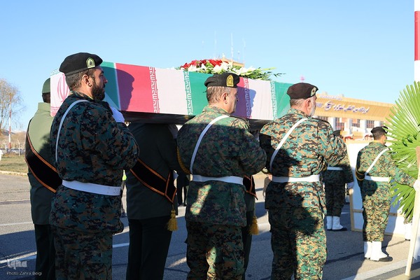 استقبال از پیکر شهدای گمنام در شهرکرد‎