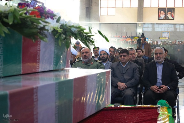 استقبال از پیکر شهدای گمنام در شهرکرد‎