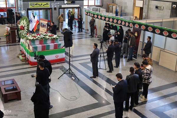 استقبال از پیکر شهدای گمنام در شهرکرد‎