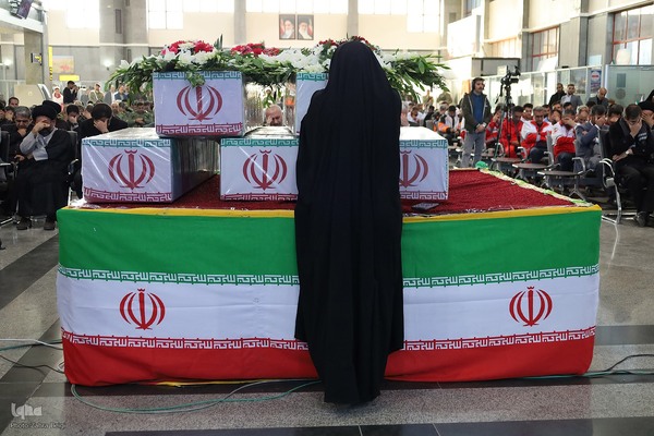 استقبال از پیکر شهدای گمنام در شهرکرد‎