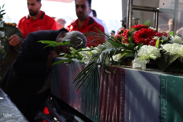 استقبال از پیکر شهدای گمنام در شهرکرد‎