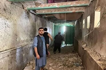 Sebuah Bom Bunuh Diri di Kabul Menewaskan Puluhan Orang