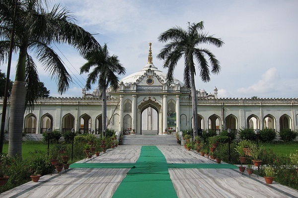 India: leader religiosi sciiti chiedono di porre fine alla ridenominazione dei siti musulmani