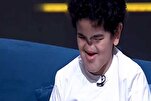 د مشهورو قاریانو په تقلید کې د مصري نابینا ماشوم حیرانوونکې وړتیا،