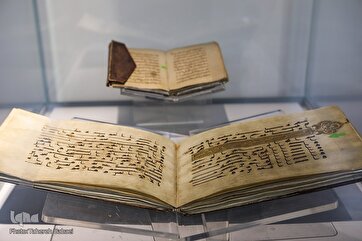 A exposição "Efeitos da primavera nos manuscritos do Alcorão" no Museu Nacional do Irã