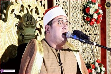 Recitação de Mahmoud Shahat Anwar em Comores
