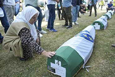 Srebrenitsa soykırımının 30. yılı: Binlerce kişi kurbanları anmak için bir araya geldi